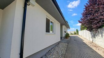 Predáme moderný 3-izbový rodinný dom v obci Malý Lapáš (6 km