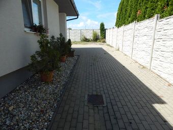 Predáme moderný 3-izbový rodinný dom v obci Malý Lapáš (6 km