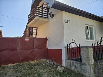 AK HĽADÁTE DOM S VEĽKÝM POZEMKOM, PRÁVE JE TU AJ S NOVOU CEN