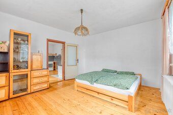 Rodinný dům o dispozici 5+1 s pozemkem o velikosti 1.005 m² 