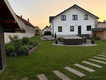 Ponúkame prenájom izieb a jednoizbových apartmánov v jedineč