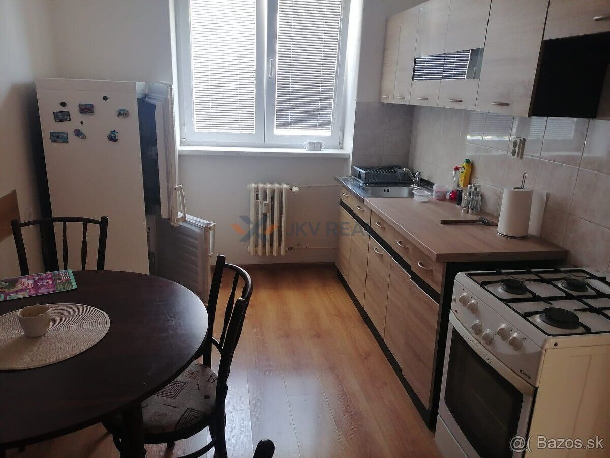 🏡 Prenájom 2-izbového bytu blízko centra – Prešov, Obrancov 