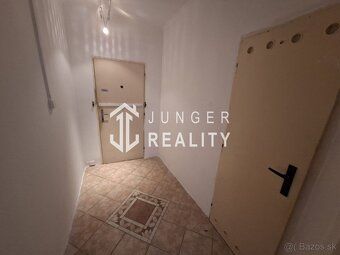 Jozef Junger – Realitný maklér ponúka na predaj priestranný 