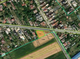 Ponúkam na predaj rovinatý slnečný pozemok o rozlohe 3399 m²