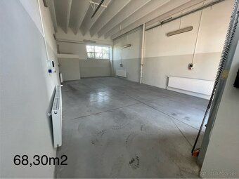 Ponúkame do prenájmu 2 sklady, každý o rozmere 68,30m2, pod 