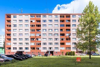 POPIS NEHNUTEĽNOSTI: Ponúkame na predaj priestranný a svetlý