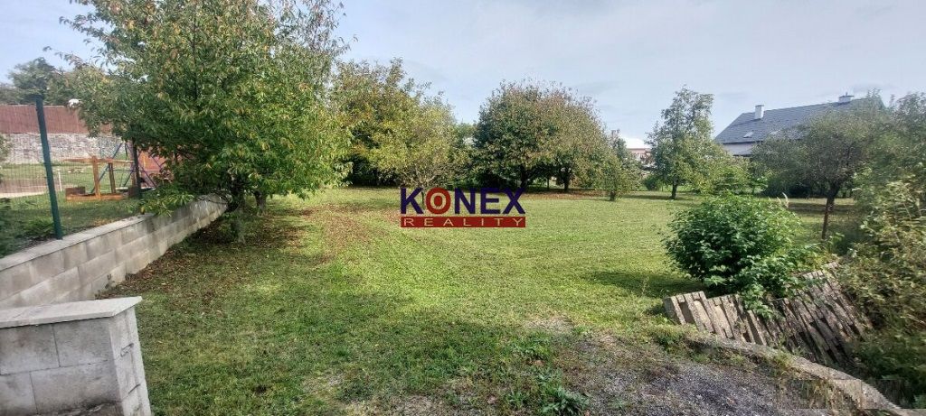 ID:3013
Ponúkame na predaj krásny, slnečný pozemok pre rodin
