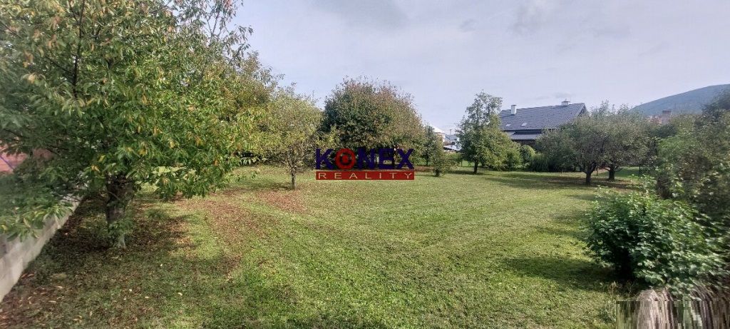ID:3013
Ponúkame na predaj krásny, slnečný pozemok pre rodin