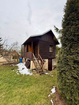 Ponúkame Vám na predaj záhradnú chatku o výmere 17 m2 postav