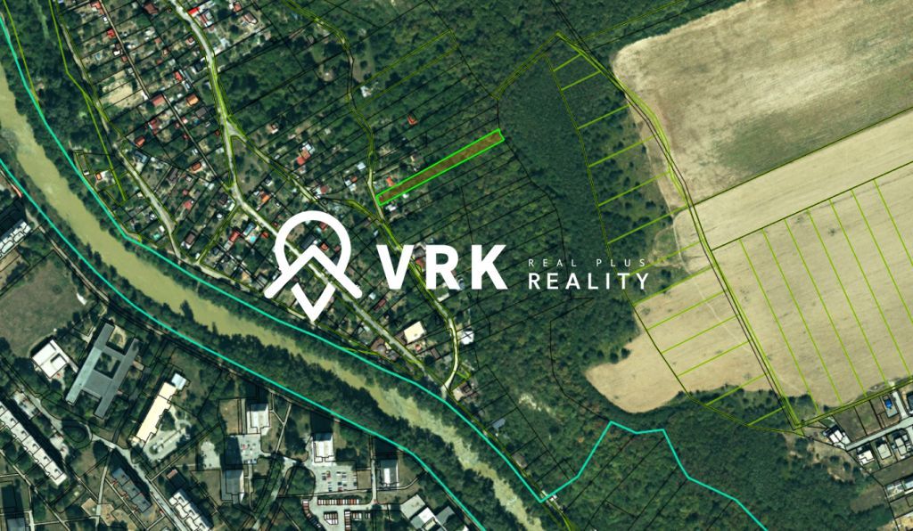 Ponúkame Vám na predaj priestranný pozemok v záhradkárskej l