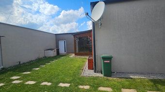 Hľadáte rodinný dom so starostlivosťou takmer ako byt? A hľa