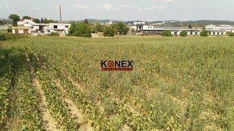 ID:6512
 - rovinatý pozemok sa nachádza v mestskej časti Čem