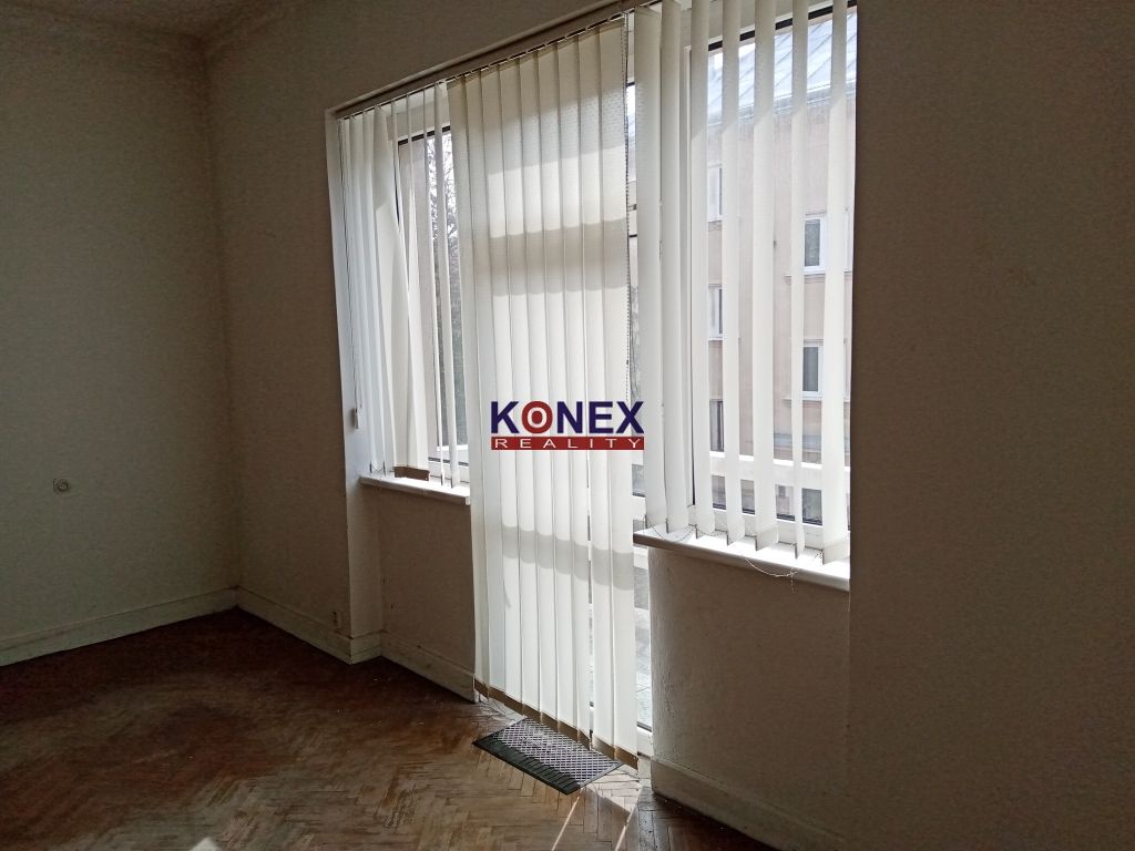 ID:6646
 - priestory sa nachádzajú vo výbornej lokalite, pri