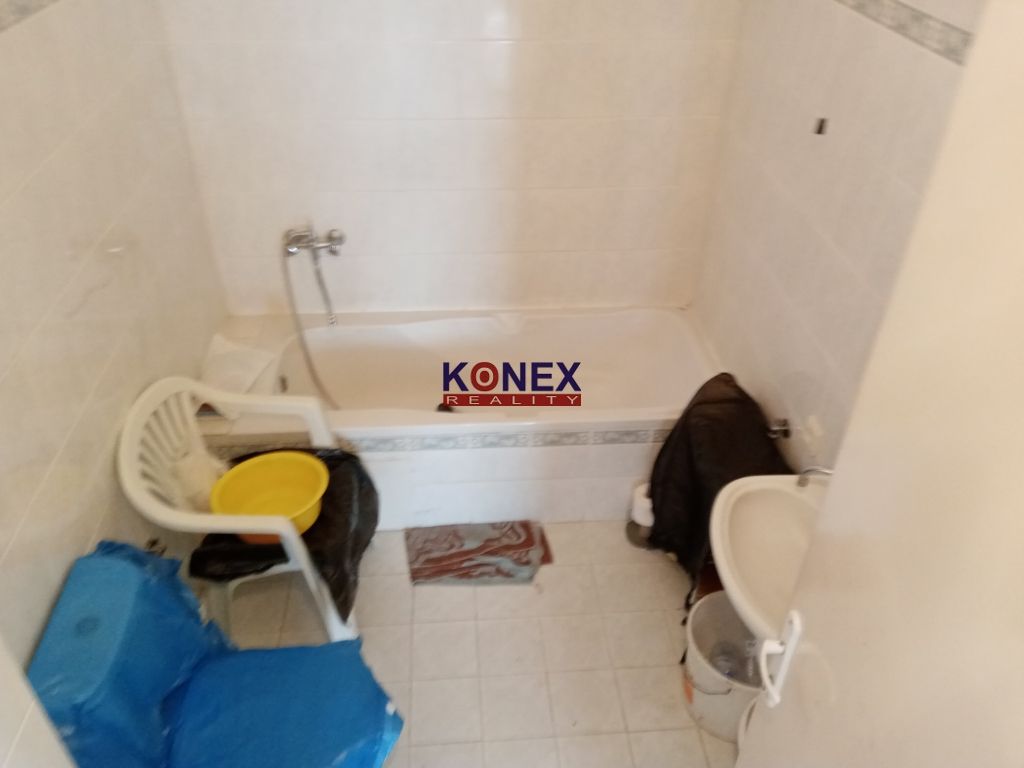 ID:6647
 - priestory sa nachádzajú vo výbornej lokalite, pri