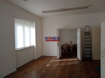 ID:6647
 - priestory sa nachádzajú vo výbornej lokalite, pri