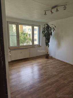 Typ: 3-izbový byt Ulica: Bernolákova Obec: Košice-Západ
Pred