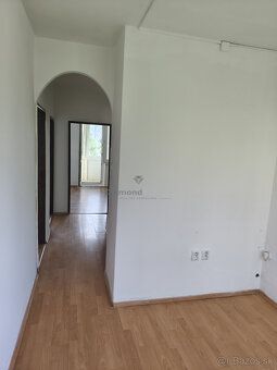 Typ: 3-izbový byt Ulica: Bernolákova Obec: Košice-Západ
Pred