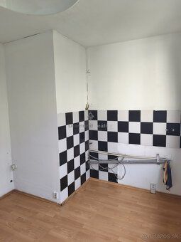 Typ: 3-izbový byt Ulica: Bernolákova Obec: Košice-Západ
Pred