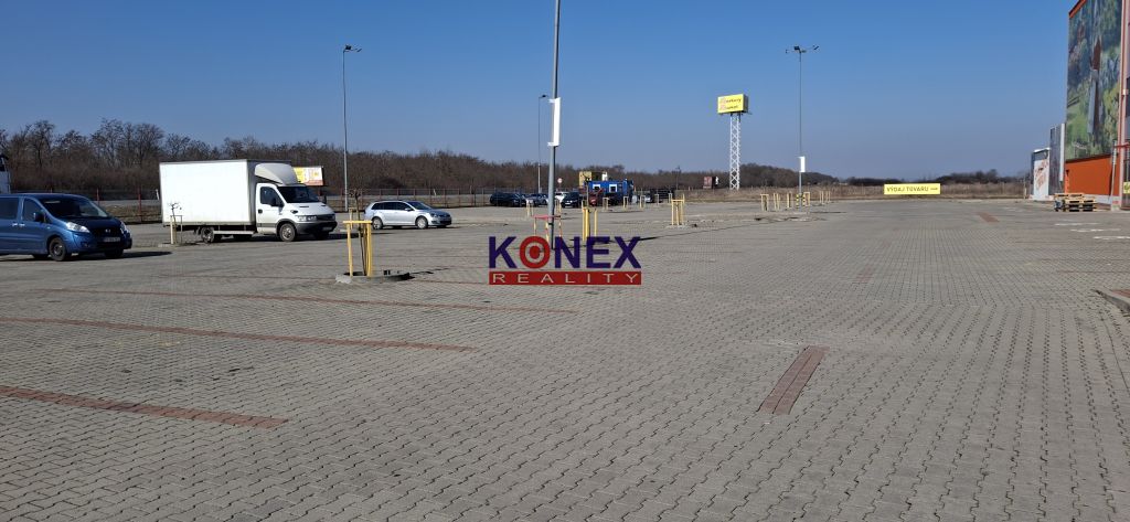ID:6902
 - parkovacie miesta pre osobné automobily a dodávky