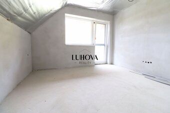 LUHOVA reality Vám výhradně nabízí k prodeji rodinný dům v obce Zubák, která je stále více vyhledávanou a žádanou…