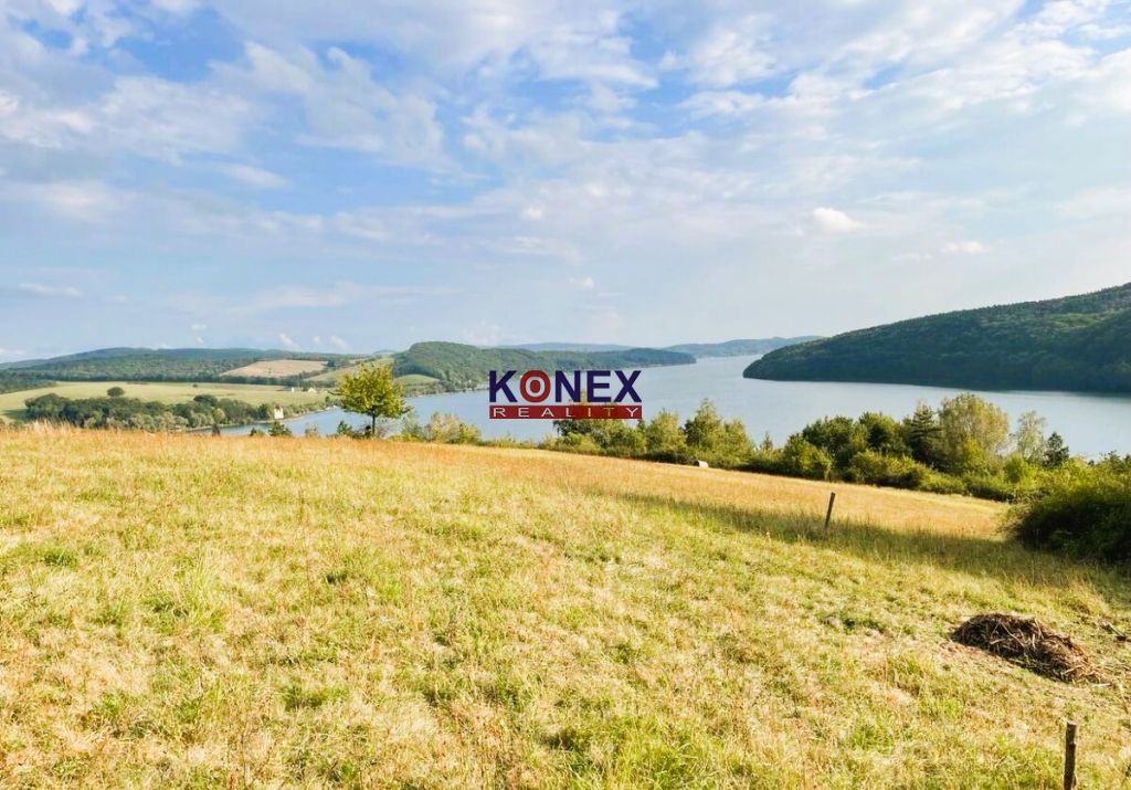 ID:7534
 - jedná sa o svahovité pozemky s krásnym výhľadom v