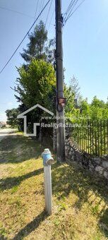 Ponúkame Vám na predaj pozemky. Plocha: pozemku 7851m2. Rovi
