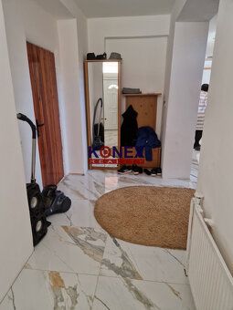 ID: 7652 Ponúkame na predaj priestranný rodinný dom v obci V