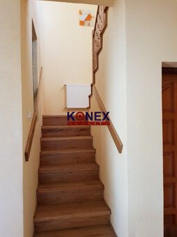 ID:7896
Ponúkame Vám na predaj krásny poschodový rodinný dom