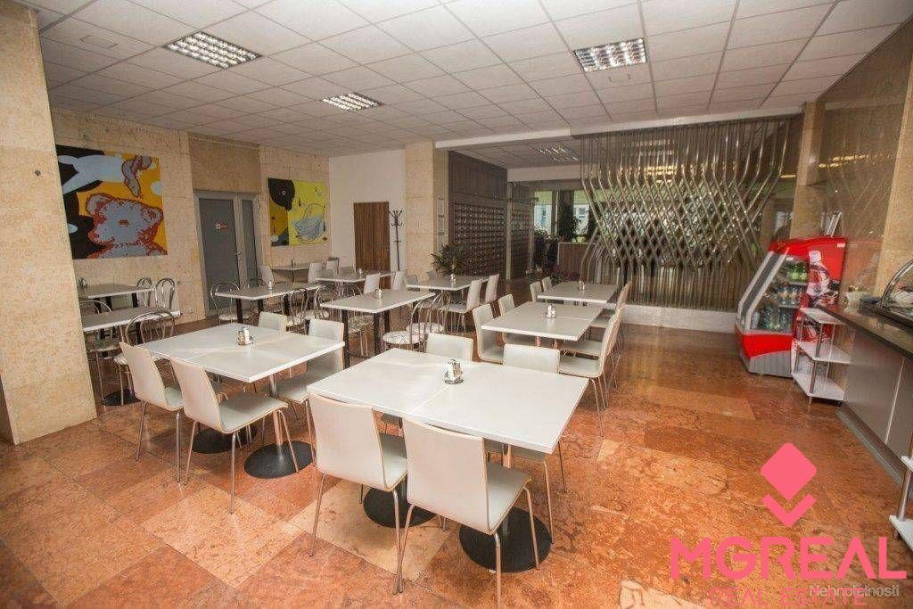 Ponúkame Vám na prenájom kancelárie, Bratislava - Ružinov, D