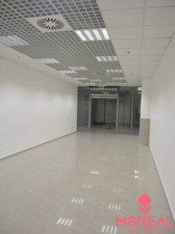 V centre Trnavy ponúkame na prenájom v zrekonštruovaných pri