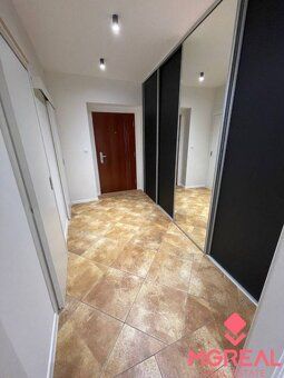 Ponúkame Vám na prenájom  čiastočne zariadený 3 izbový byt T