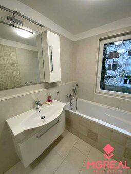 Nadštandarný 3-izbový byt s balkónom, záhradkou a parkovaním