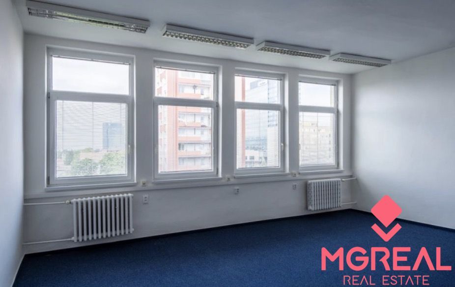 Ponúkame Vám na prenájom kanceláriu, Bratislava-Nové Mesto, 