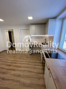 Ponúkame na predaj tento vešmi pekný 1 izbový byt po komplet
