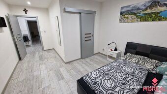 Ponúkame Vám na predaj štvorizbový prízemný rodinný dom v ob