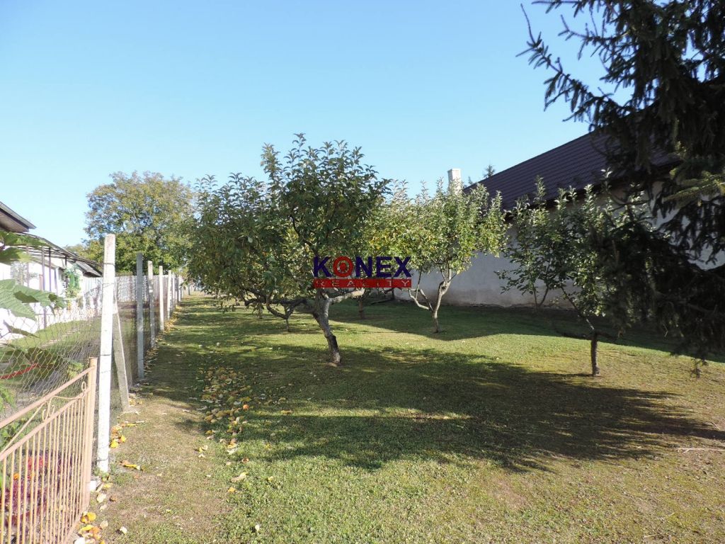 ID: 8532
Ponúkame na predaj pozemok v obci Veľké Ozorovce
 -