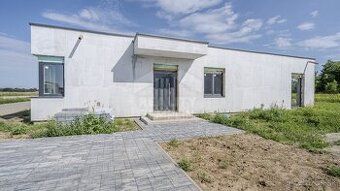ID:8889
Ponúkame Vám na predaj rodinný dom po rekonštrukcii 