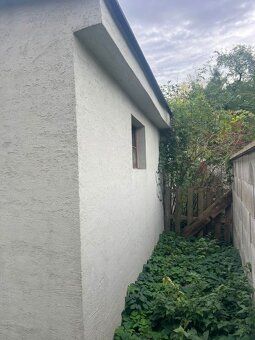 Predám garáž v osobnom vlastníctve Rozmery: 6x3 m Zastavaná 