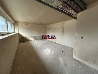 ID:9593 Ponúkame na predaj podnikateľský priestor/3-izbový b