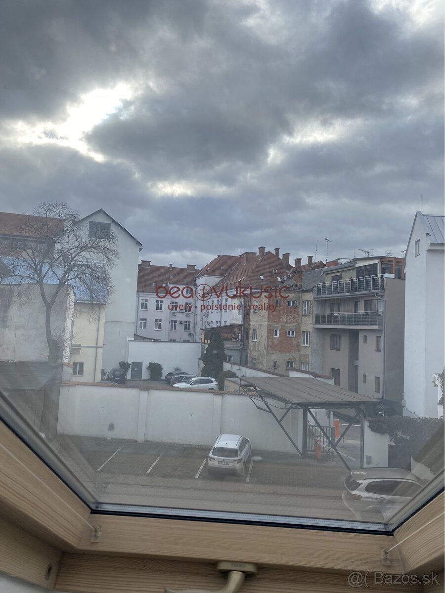 Typ: Obchodné priestory Ulica: Vrátna Obec: Košice-Staré Mes