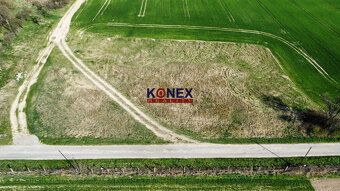 ID:9813
Na predaj ponúkame veľký slnečný pozemok situovaný v