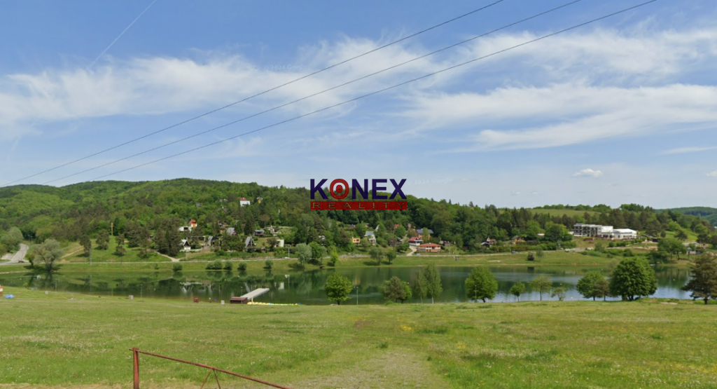 ID:9859
Ponúkame na predaj rekreačné pozemky v atraktívnej l