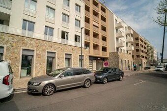 Ponúkame na prenájom garážové parkovacie státie v atraktívne