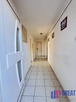 We offer for sale a ground-floor 3-bedroom family house located in Gbely on Naftárska Street, just minutes away…