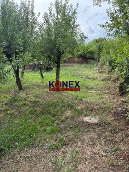 ID:2636
Ponúkame na predaj útulnú rekreačnú chatku situovanú