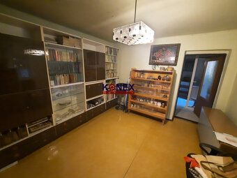 ID:2732
Ponúkame na predaj rodinný dom v Petkovciach:
 - obe