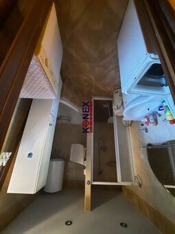 ID:2732
Ponúkame na predaj rodinný dom v Petkovciach:
 - obe