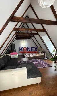 ID:2767
Ponúkame na predaj útulnú chatu v osobnom vlastníctv