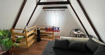 ID:2767
Ponúkame na predaj útulnú chatu v osobnom vlastníctv