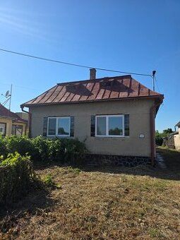 ID:3070
Ponúkame Vám na predaj rodinný dom v Krišovskej Lies